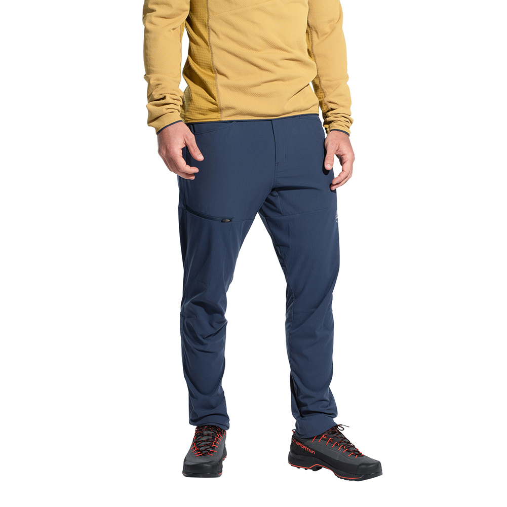 Machina Tech Pants M